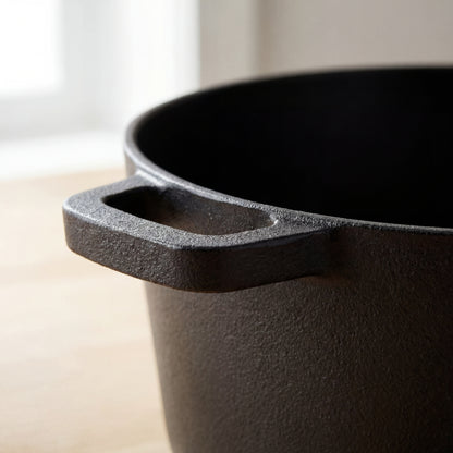 2-in-1 Cast Iron Dutch Oven | 5QT